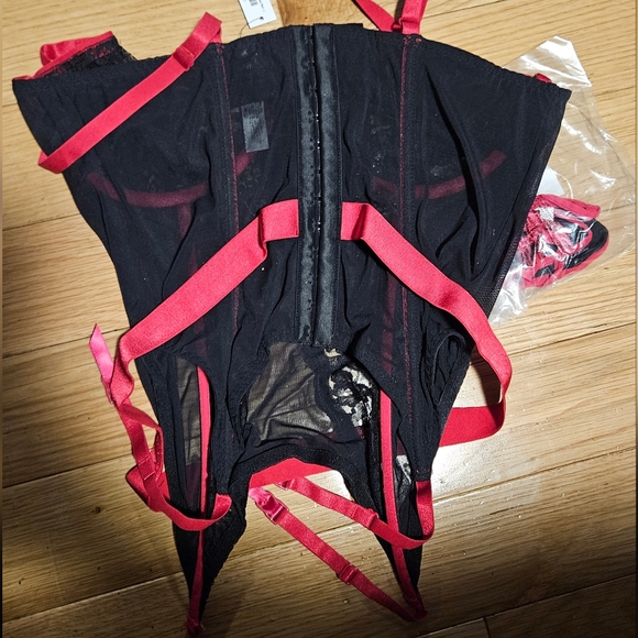 COPY - Adore Me black bustier with G string - Picture 5 of 5